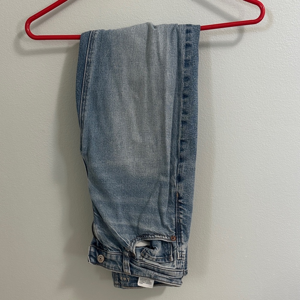 American Eagle Outfitters Light Blue Skinny Jeans